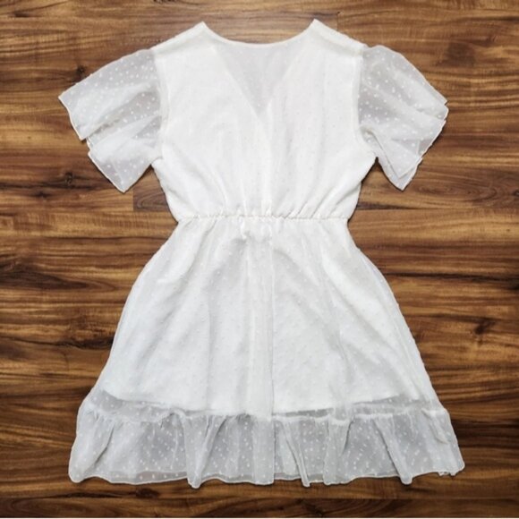 Shein Dotted White Ruffled Sleeve Loose Vneck Dress Size Small - Picture 2 of 6